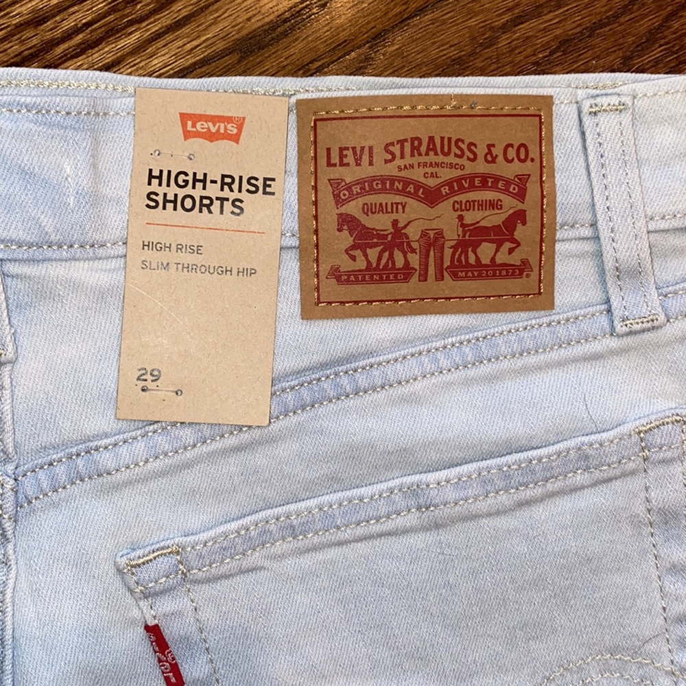 Levi’s high rise shorts size 29 - Picture 4 of 6